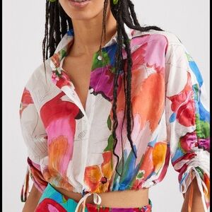 Desigual Multicolor Floral Cropped Button-Up Top